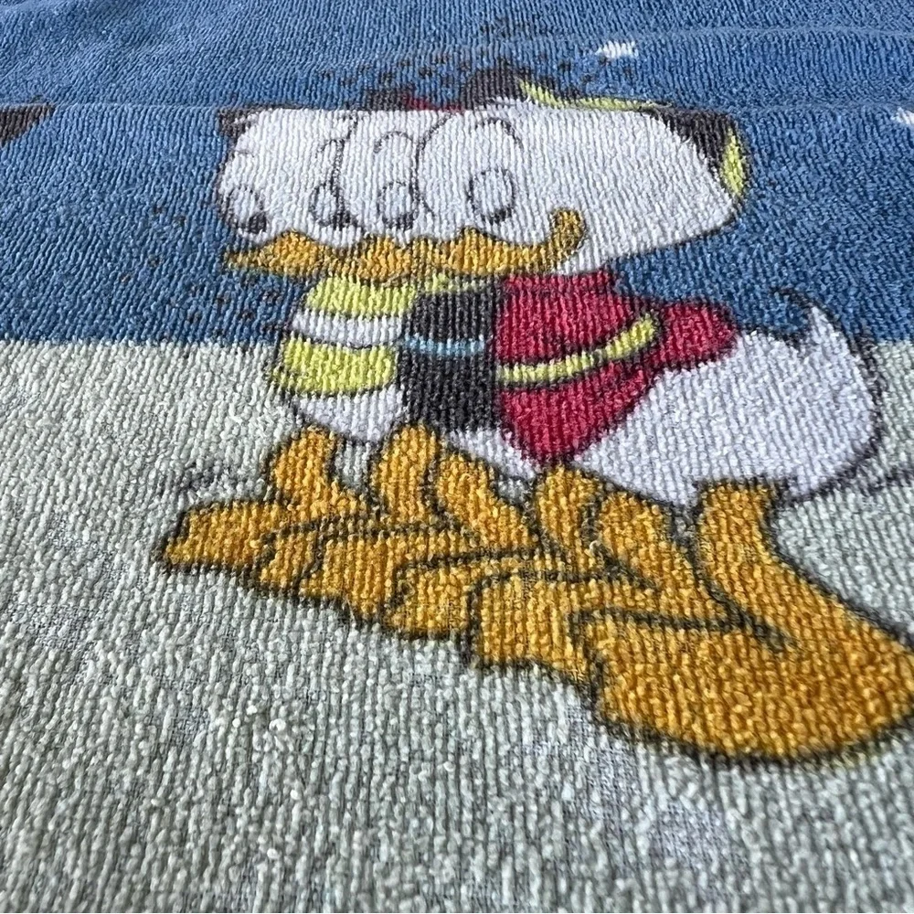 Vintage Donald Duck Beach Towel Donald Mania Rocket Huey Dewey Louie 22” x 45”